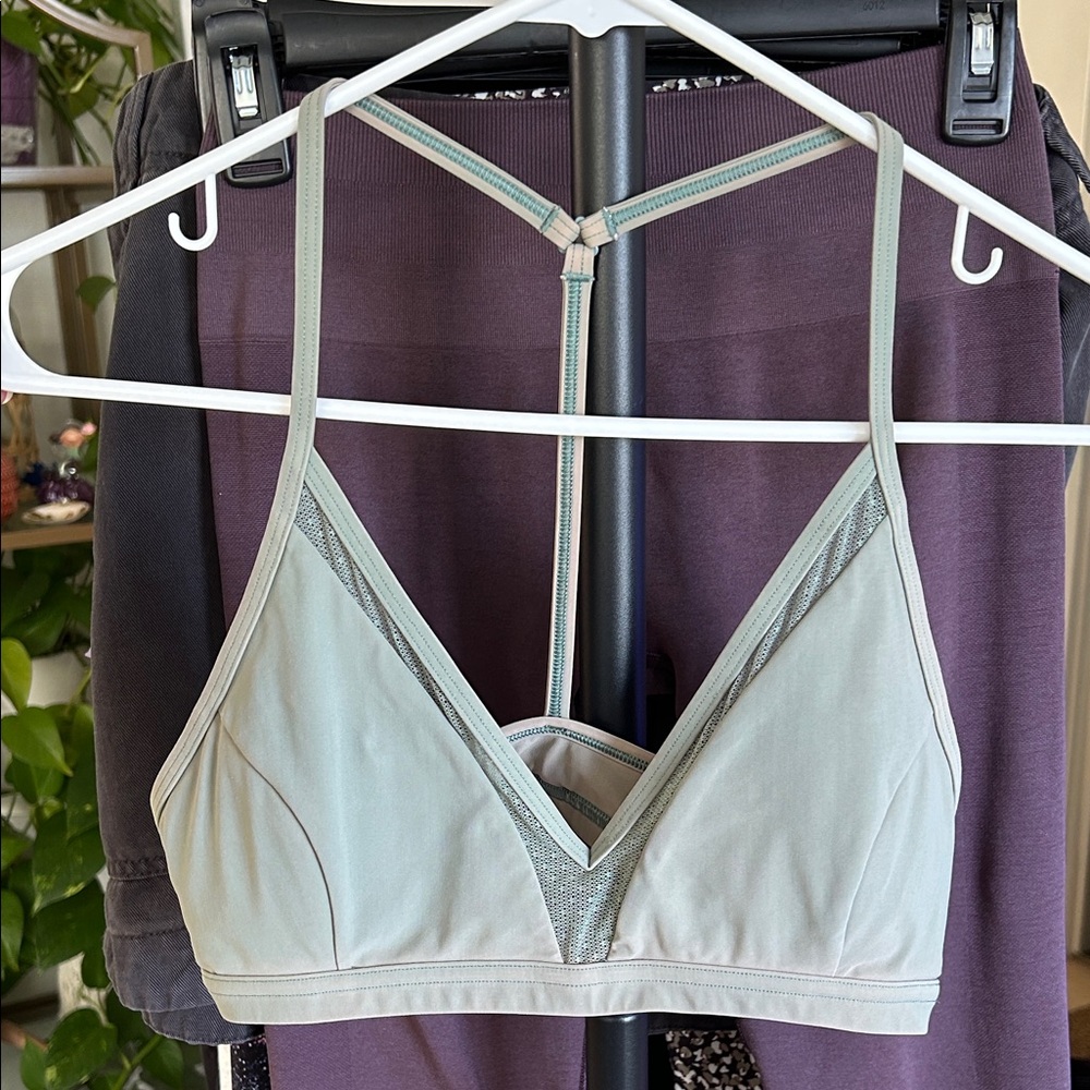 Lululemon Sports Bra. Size 6. Has pads. 2-toned.